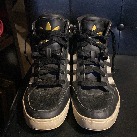 Mens Adidas shoes Size 9 - Picture 2 of 5